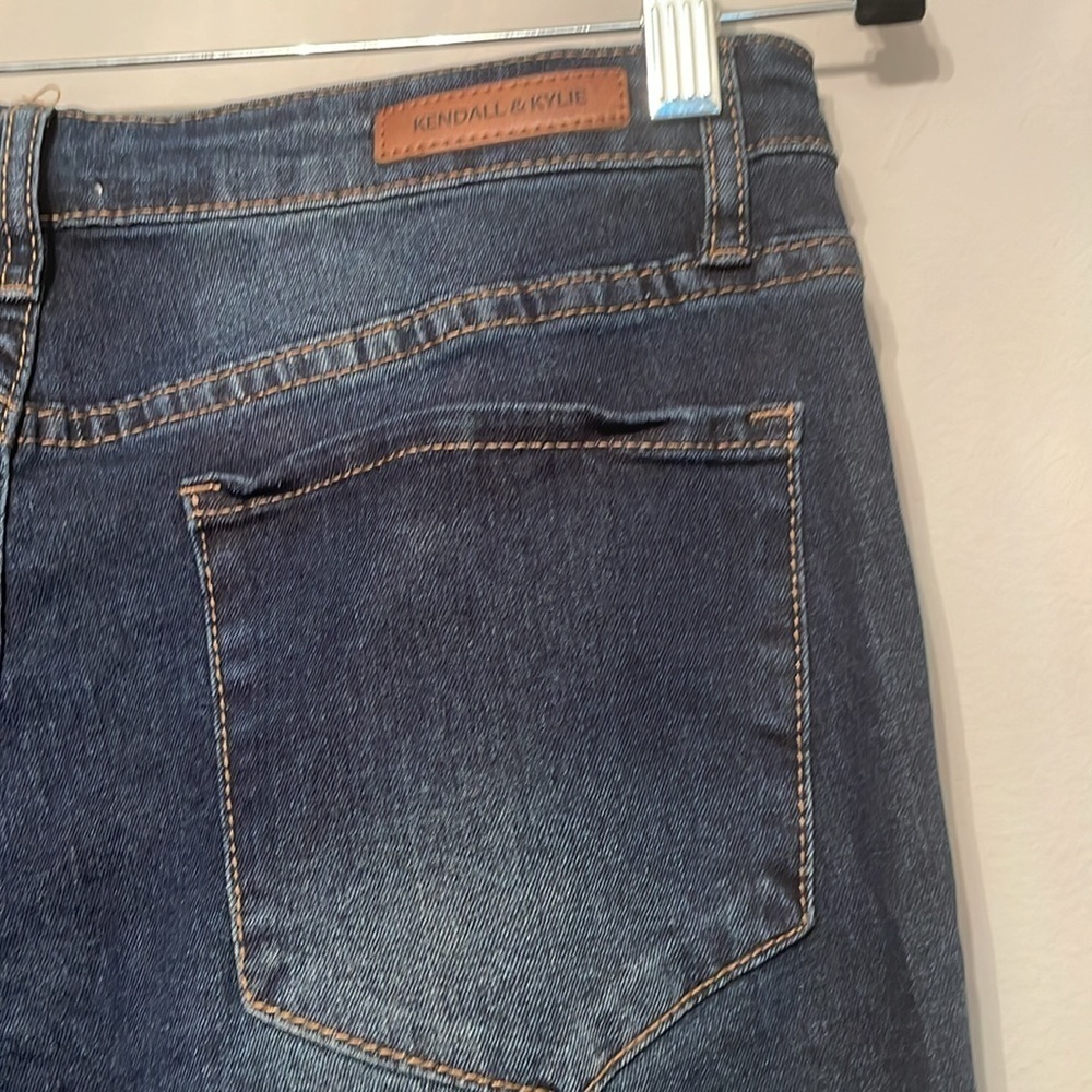 NWT KENDALL & KYLIE FLARE LEG JEAN 11/12 - Picture 7 of 8